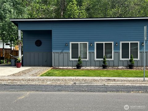 810 SE 1st Street Winlock WA 98596