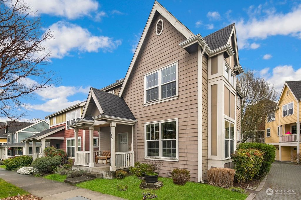 Photo of 5942 31st Avenue SW, Seattle, WA 98126 (MLS # 2064646)