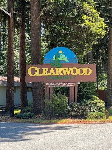 Photo of 17707 N Beachside Dr SE Dr, Yelm, WA 98597 (MLS # 2402104)