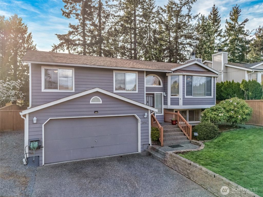 Photo of 24941 13th Place S, Des Moines, WA 98198 (MLS # 2507320)