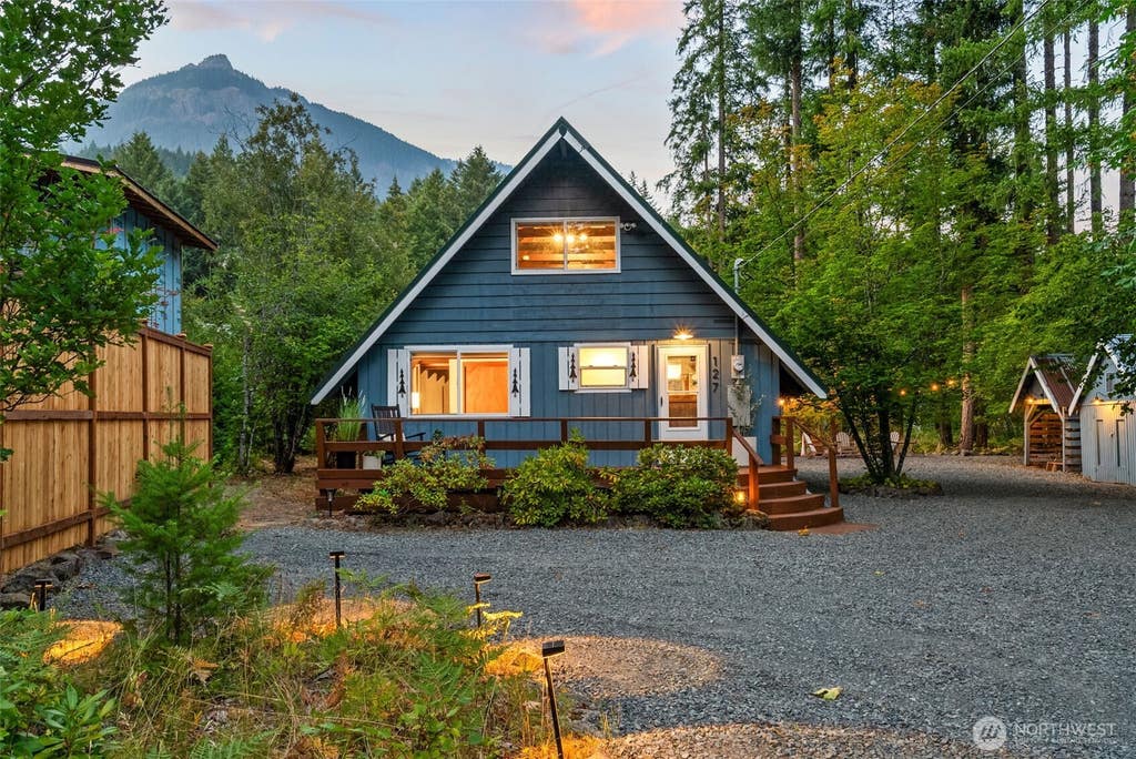 Photo of 127 Aspen Lane, Packwood, WA 98361 (MLS # 2570718)