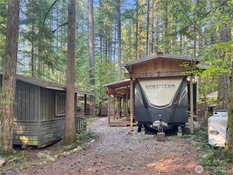 Photo of 189 6 Chanterelle Drive, Deming, WA 98244 (MLS # 2432295)