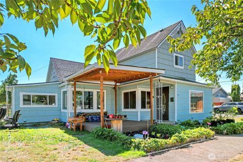 Photo of 285 SW 2nd Street, Chehalis, WA 98532 (MLS # 2419798)