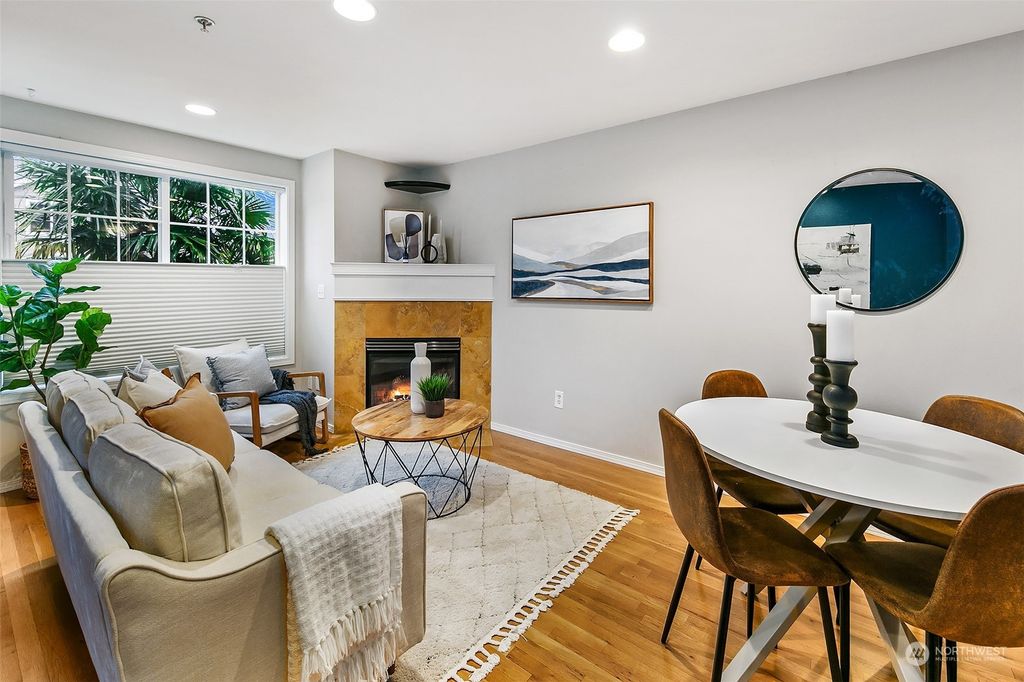 Photo of 6562 5th Avenue NE #B, Seattle, WA 98115 (MLS # 2185374)