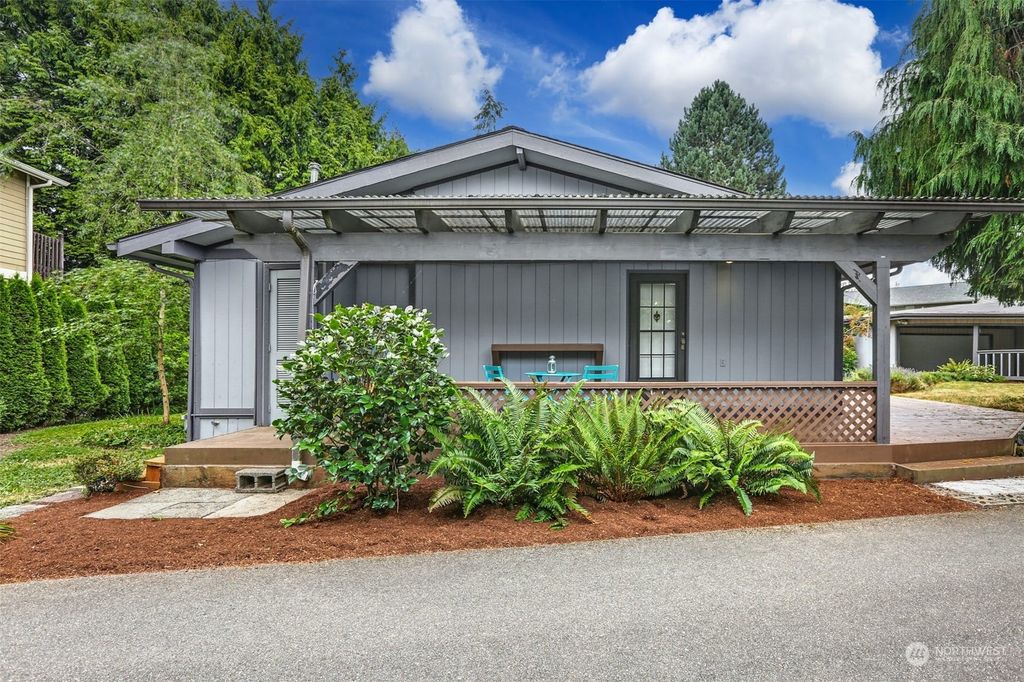 Photo of 20929 Elberta Road, Lynnwood, WA 98036 (MLS # 2028285)