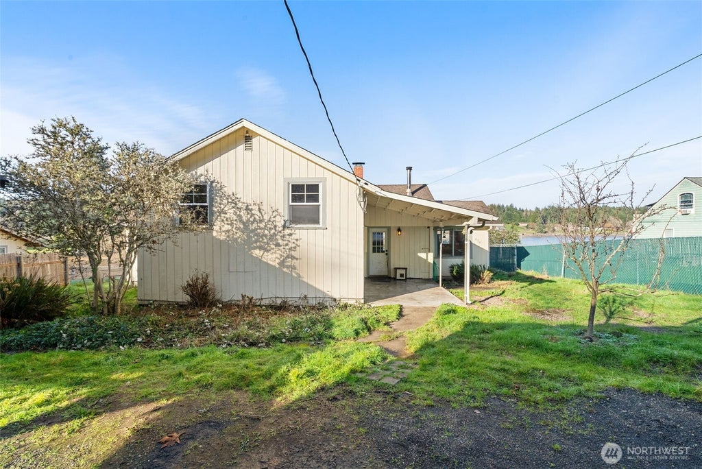 Photo of 370 SE Whitecap Alley, Shelton, WA 98584 (MLS # 2590625)