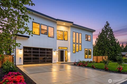 Photo of 1207 145th Avenue SE, Bellevue, WA 98007 (MLS # 2562264)