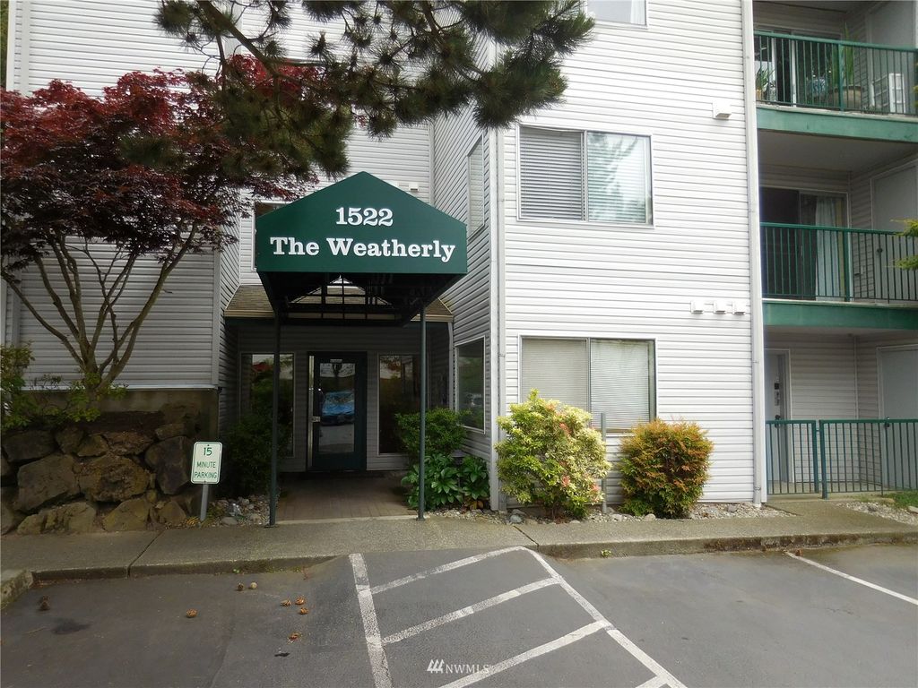 Photo of 1522 NE 175th Street #111, Shoreline, WA 98155 (MLS # 1957064)