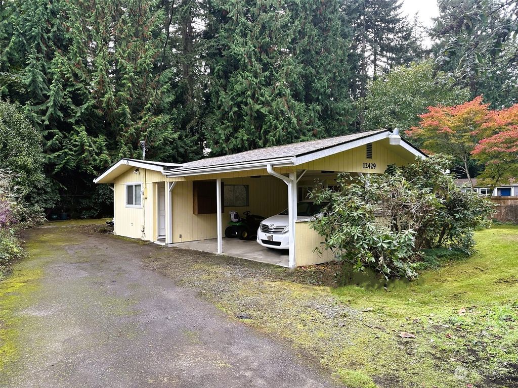 Photo of 12429 SE 95th Way, Renton, WA 98056 (MLS # 2176994)