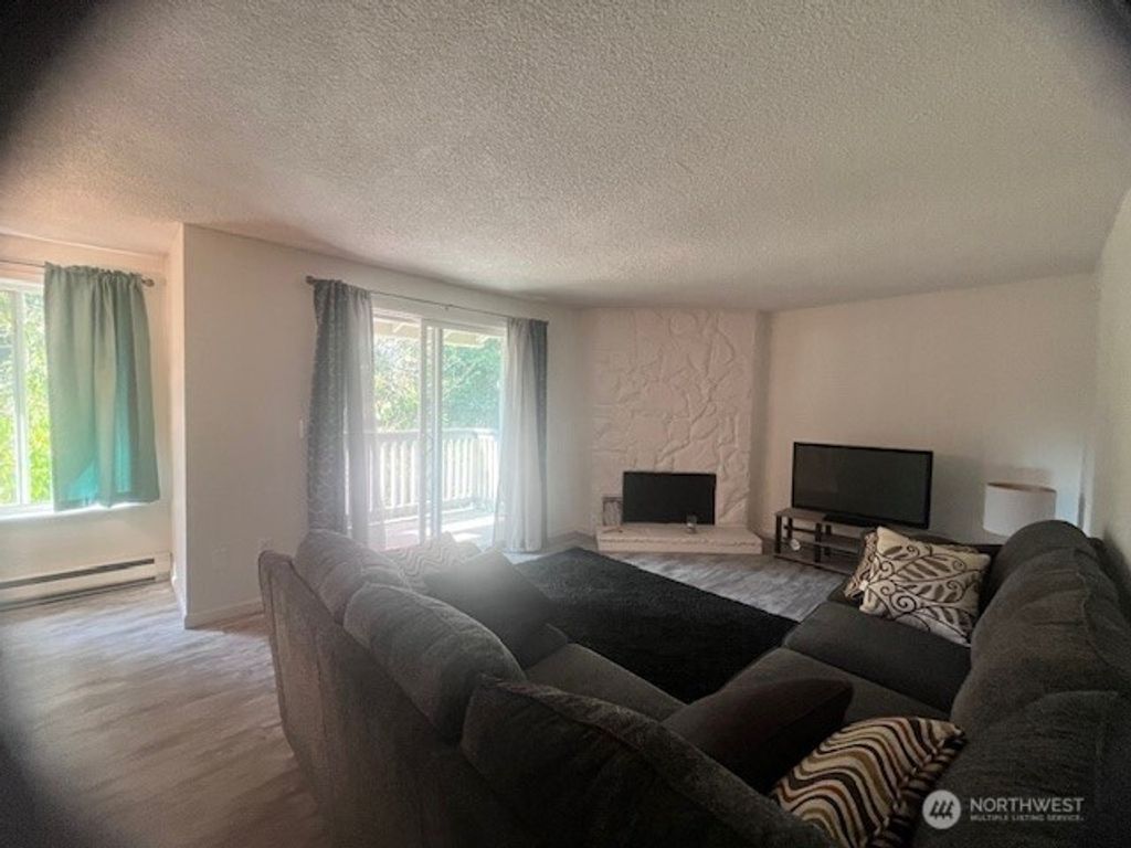 Photo of 419 S 325th Place #T-7, Federal Way, WA 98003 (MLS # 2435948)