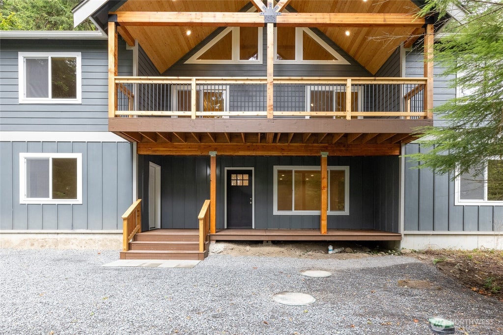 Photo of 31715 Mount Tahoma Canyon Rd E RD, Ashford, WA 98304 (MLS # 2575949)