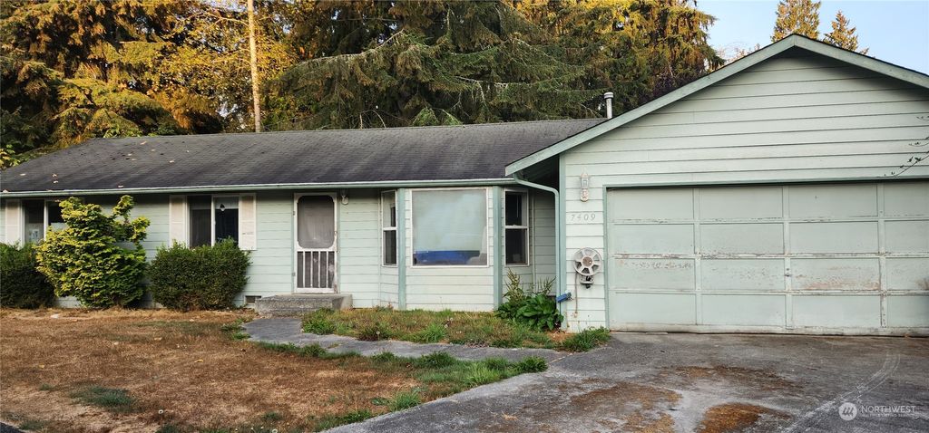Photo of 7409 50th Place NE, Marysville, WA 98270 (MLS # 2007540)