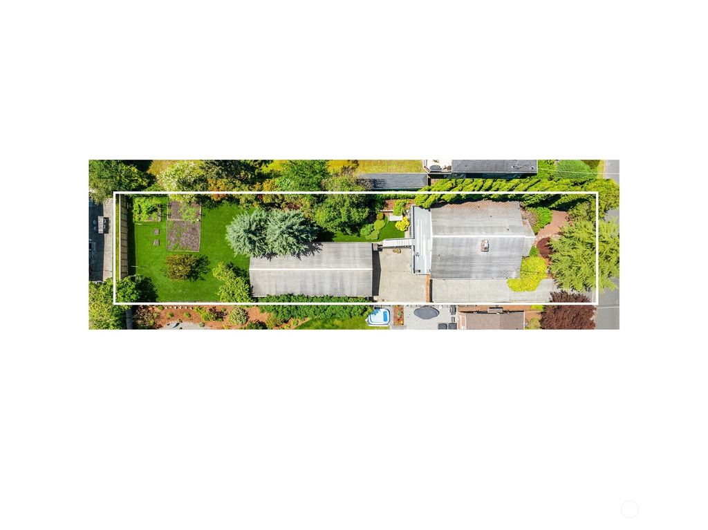 Photo of 2539 NE 107th Street, Seattle, WA 98125 (MLS # 2257219)