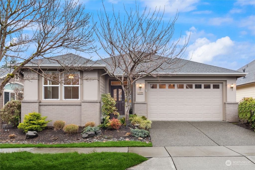 Photo of 12508 231st Avenue NE, Redmond, WA 98053 (MLS # 2029420)