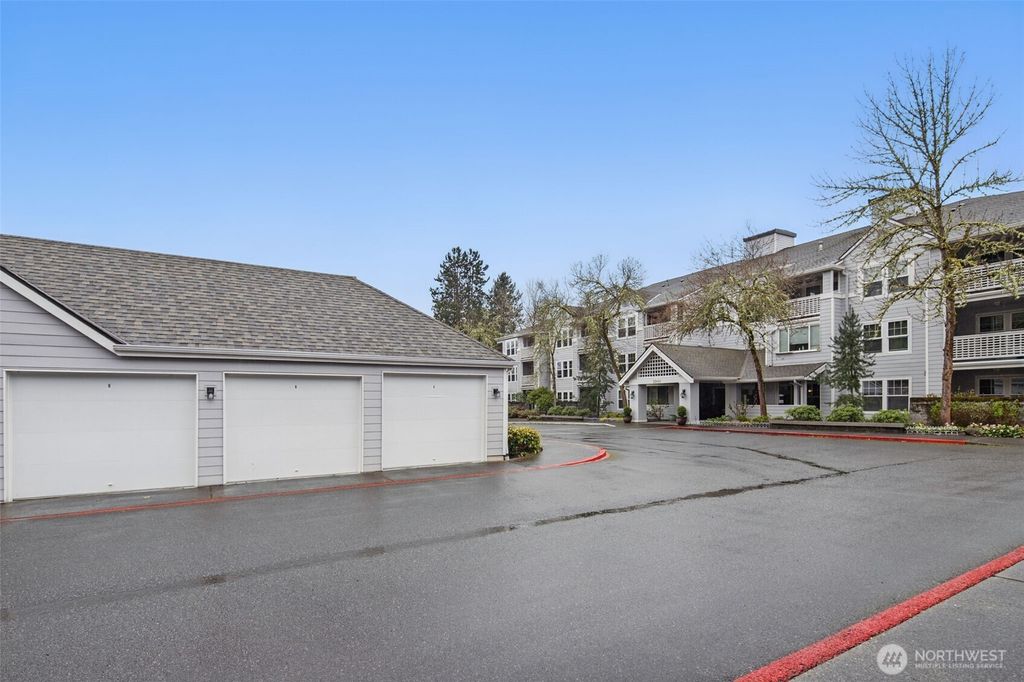Photo of 3941 226th Place SE #308, Issaquah, WA 98029 (MLS # 2351595)
