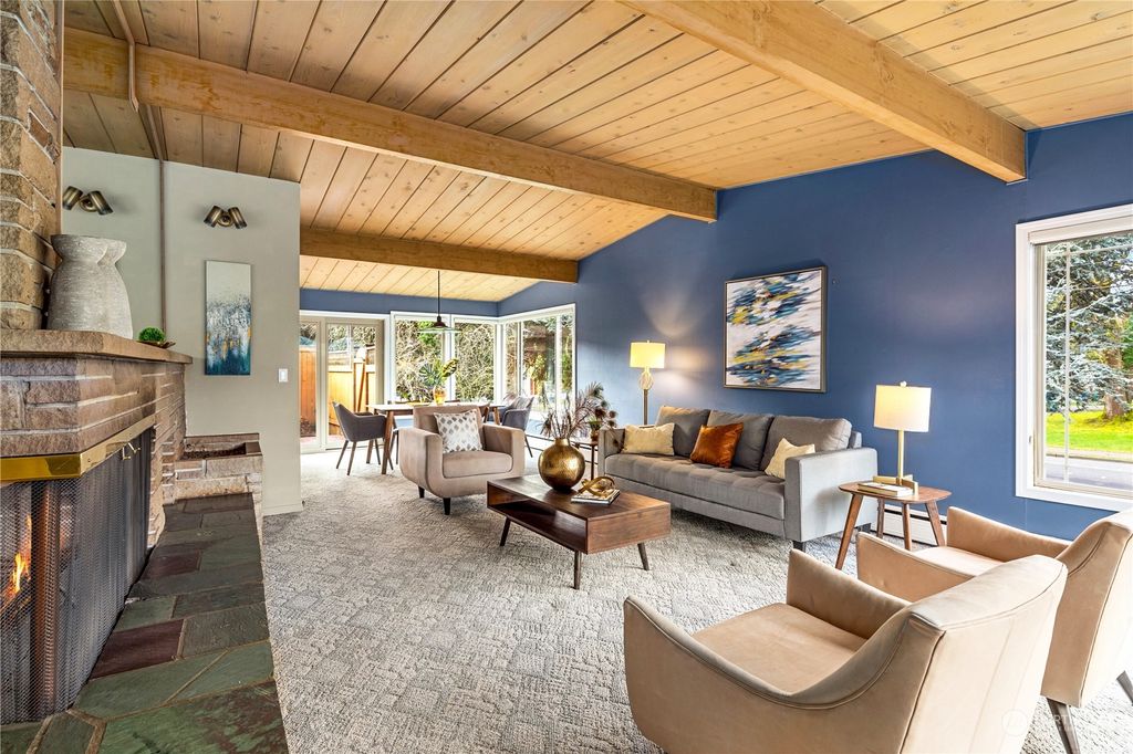 Photo of 4052 Island Crest Way, Mercer Island, WA 98040 (MLS # 2209926)