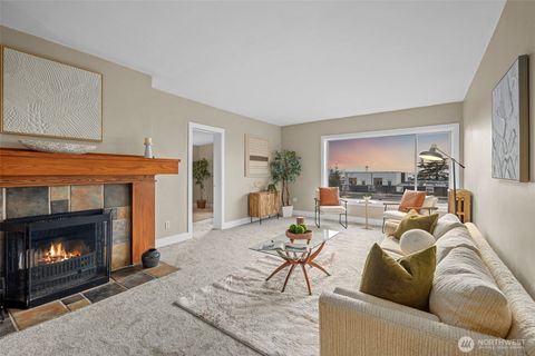 Photo of 630 13th Avenue E #3, Seattle, WA 98102 (MLS # 2471122)