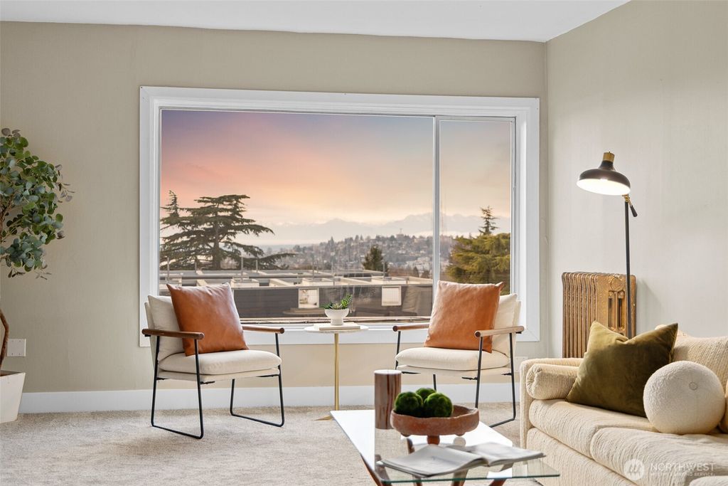 Photo of 630 13th Avenue E #3, Seattle, WA 98102 (MLS # 2471122)