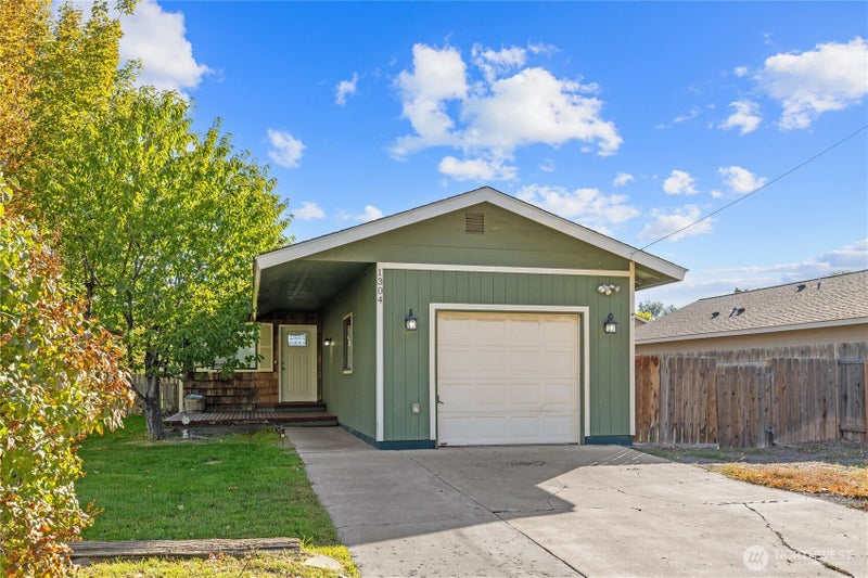 1304 N Cora Street