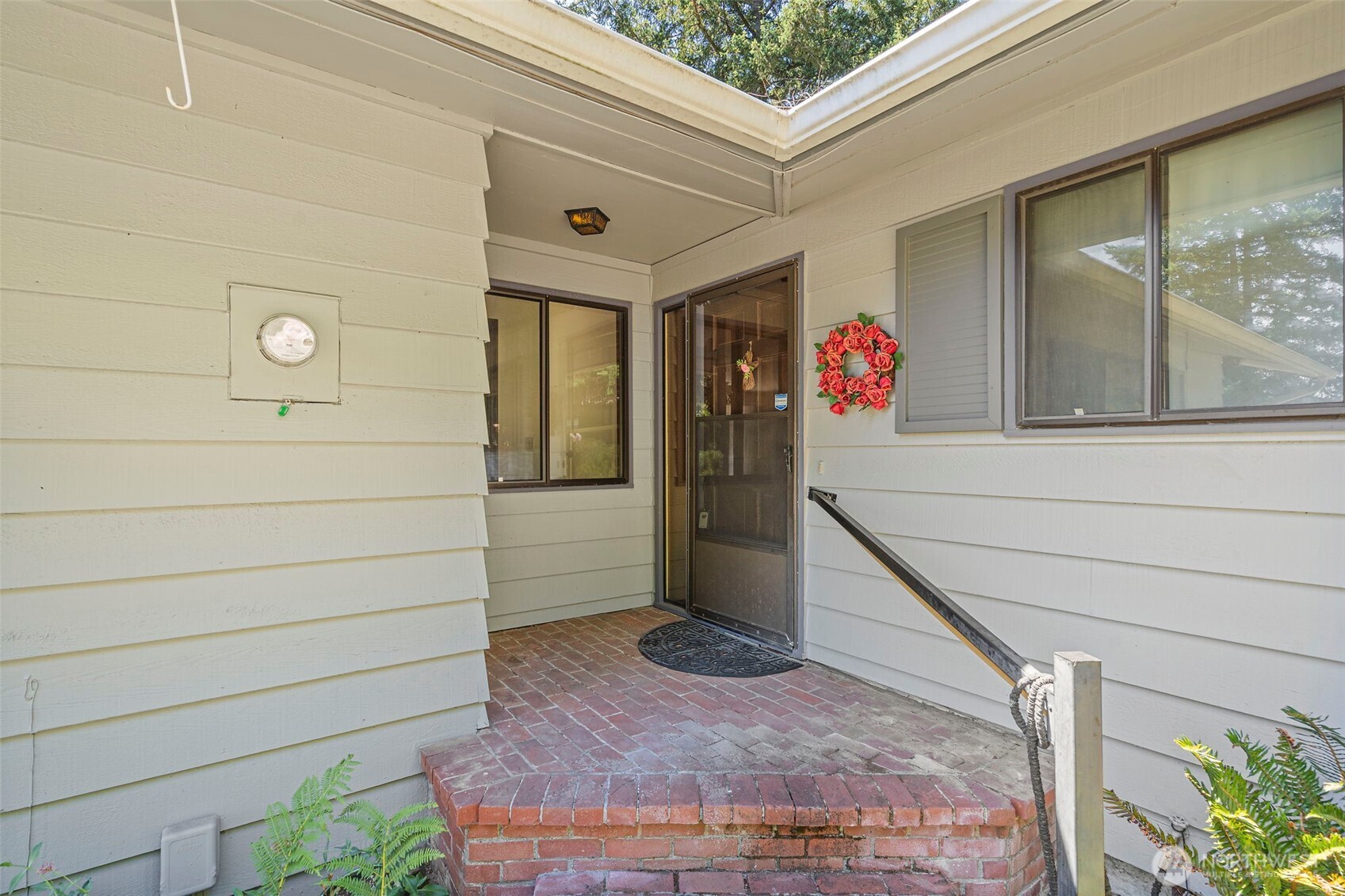 345 SE Greenwood Drive