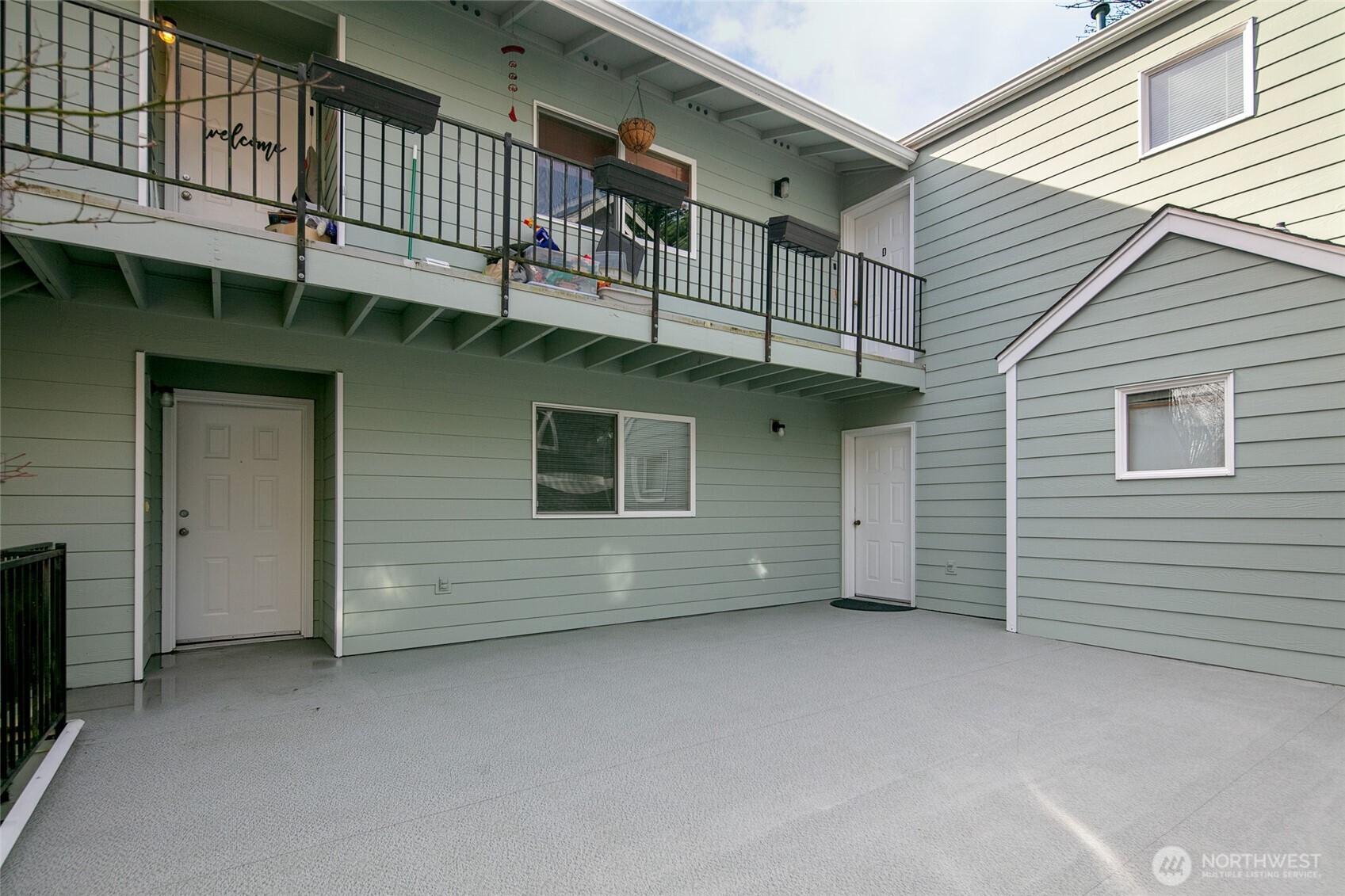 9741 Woodlawn Avenue N