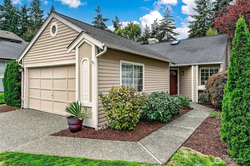 Photo of 12719 102nd Avenue NE, Kirkland, WA 98034 (MLS # 2430826)
