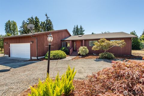 33 Pebble Way Sequim WA 98382