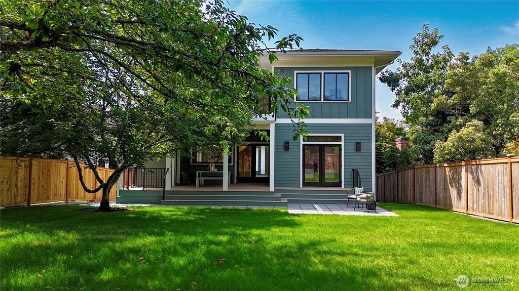 Photo of 4338 NE 58th Street, Seattle, WA 98105 (MLS # 2423164)