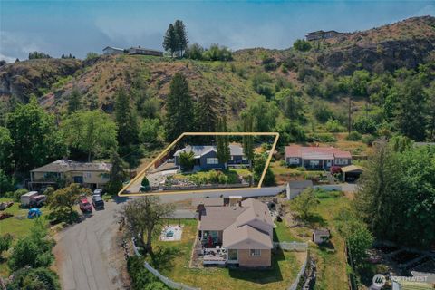 Photo of 144 Montvu Drive, Omak, WA 98841 (MLS # 2518364)