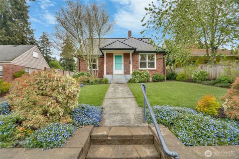 Photo of 117 Farallone Avenue, Fircrest, WA 98466 (MLS # 2510319)