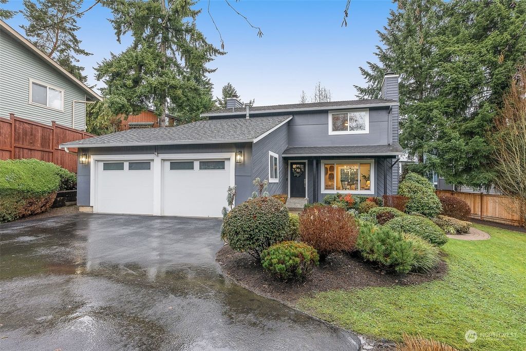 Photo of 18718 66th Avenue NE, Kenmore, WA 98028 (MLS # 2187243)