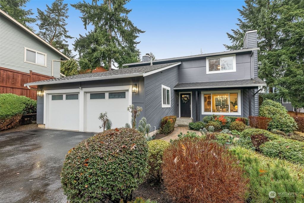 Photo of 18718 66th Avenue NE, Kenmore, WA 98028 (MLS # 2187243)