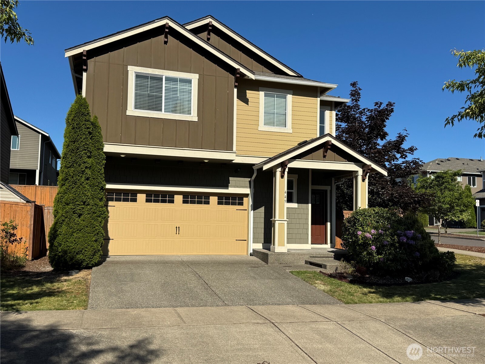 449 Woodduck Drive SW