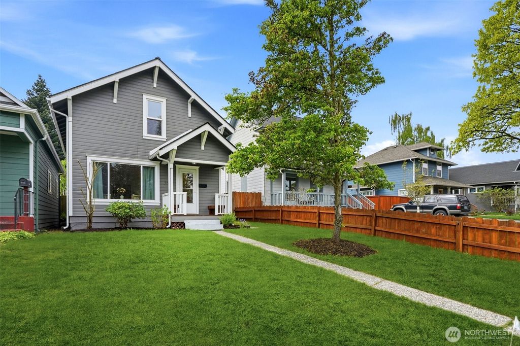 Photo of 3530 Lombard Avenue, Everett, WA 98201 (MLS # 2513984)