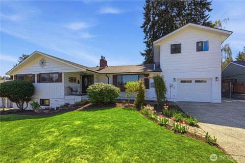 704 Fir Park Lane Fircrest WA 98466