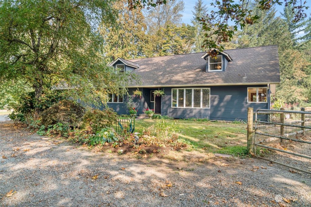 Photo of 10101 167th Avenue SE, Snohomish, WA 98290 (MLS # 2035789)