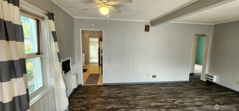 122 Ginko Street N