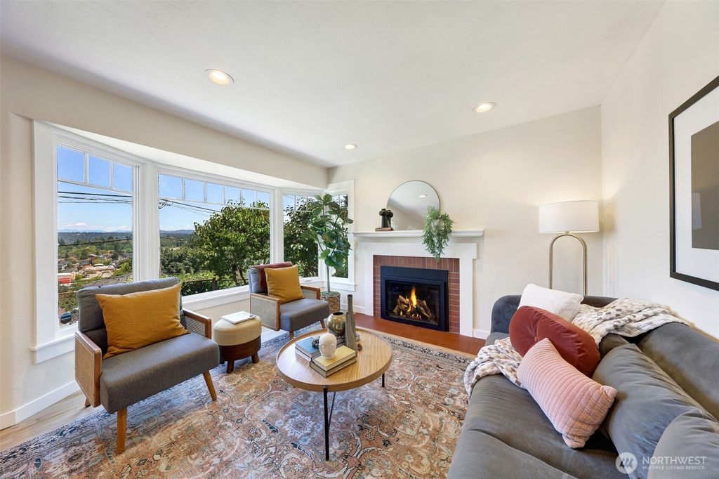 Photo of 4437 34th Avenue S, Seattle, WA 98118 (MLS # 2388172)