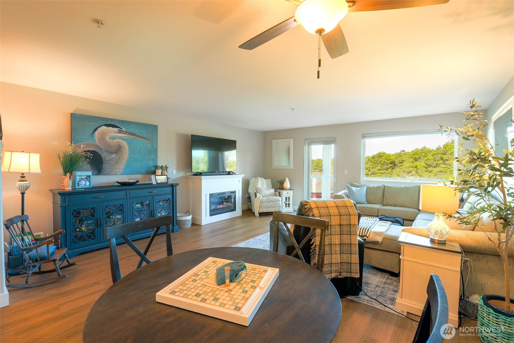 1600 W Ocean Avenue 1225