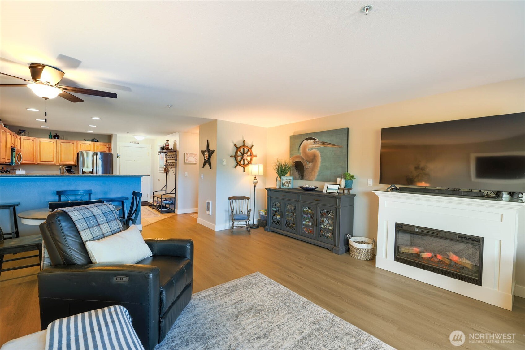 1600 W Ocean Avenue 1225