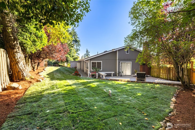 2417 S 249th Place