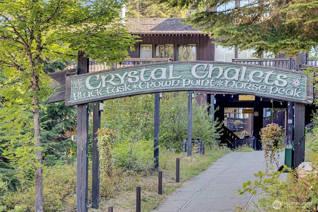 Photo of 33613 Crystal Mountain Boulevard E #502, Enumclaw, WA 98022 (MLS # 2574119)