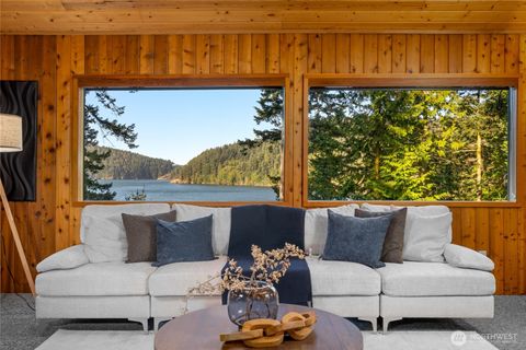 Photo of 15780 Quiet Cove Drive, Anacortes, WA 98221 (MLS # 2407688)