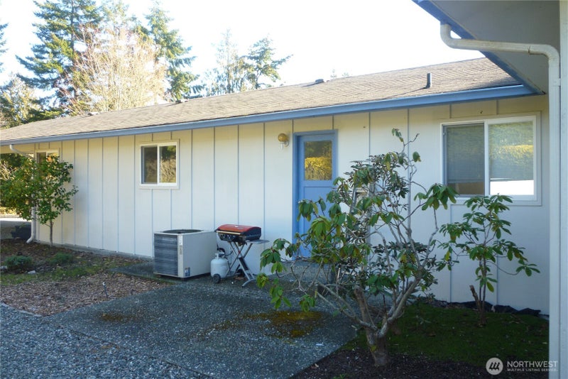 180 Stonehaven Lane