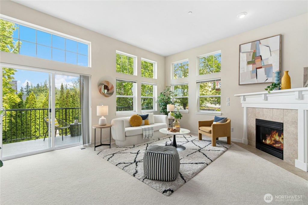 Photo of 1901 NE Killian Lane, Issaquah, WA 98029 (MLS # 2568331)