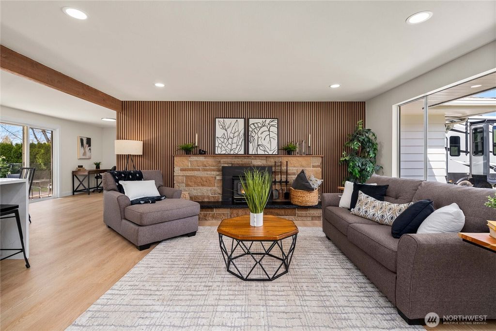 Photo of 25821 145th Place SE, Kent, WA 98042 (MLS # 2349518)