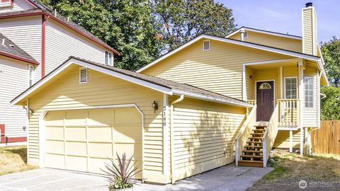 Photo of 2148 SE 8th Drive, Renton, WA 98055 (MLS # 2401903)