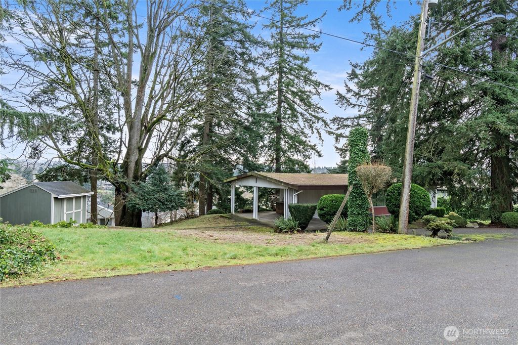 Photo of 20628 10th Avenue S, Des Moines, WA 98198 (MLS # 2477193)