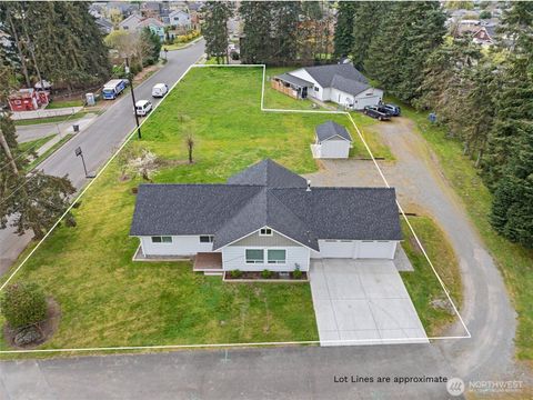 Photo of 502 19th Street NW, Puyallup, WA 98371 (MLS # 2506632)