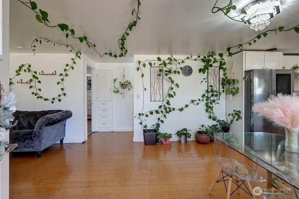 Photo of 1010 D Street SE, Auburn, WA 98002 (MLS # 2571722)
